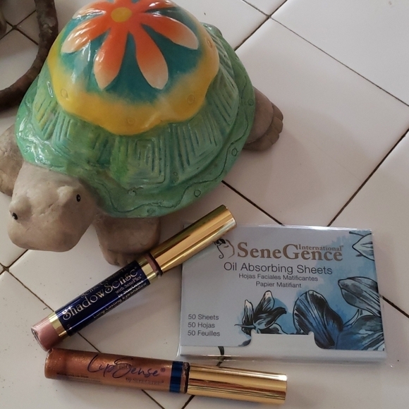 SeneGence 4pc bundle - Picture 11 of 11